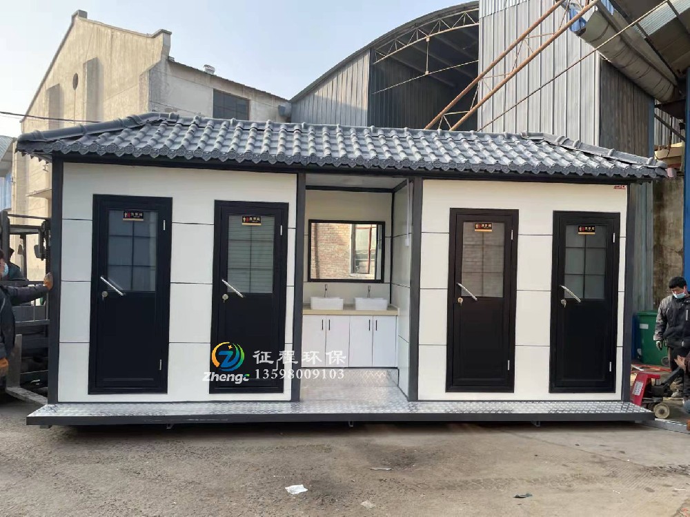 拖挂车载式移动厕所